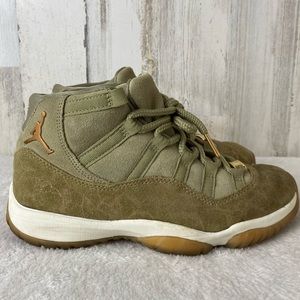 Air Jordan | 11 Retro Olive Lux Size 8
